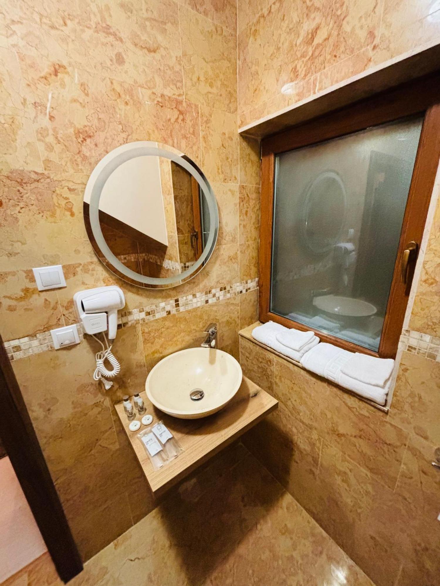 Mellis Boutique Hotel